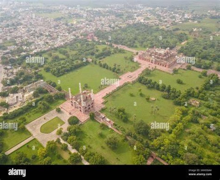 Aerial view of tomb area