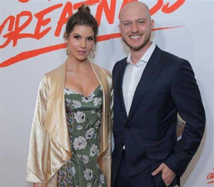 Amanda Cerny Net Worth, Bio, Wiki, Boyfriend, Dating, Married, Height