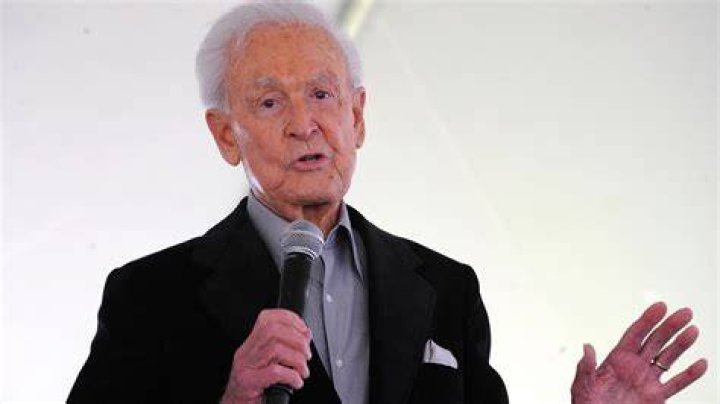 bob1 Bob Barker Siblings: Meet His Brother Bob Barker, Kent Valandra