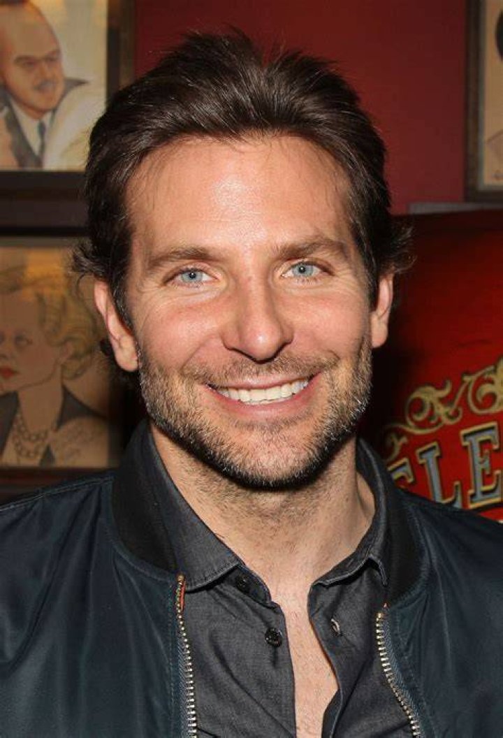 Bradley Cooper Scruff