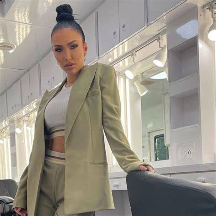 Breana Tiesi Bio Instagram, New Net Worth 2021