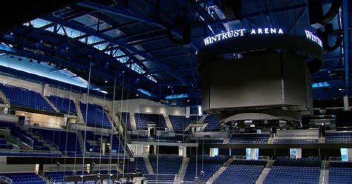 Chicago Tonight | Wintrust Arena at McCormick Place Opens | Season 2017