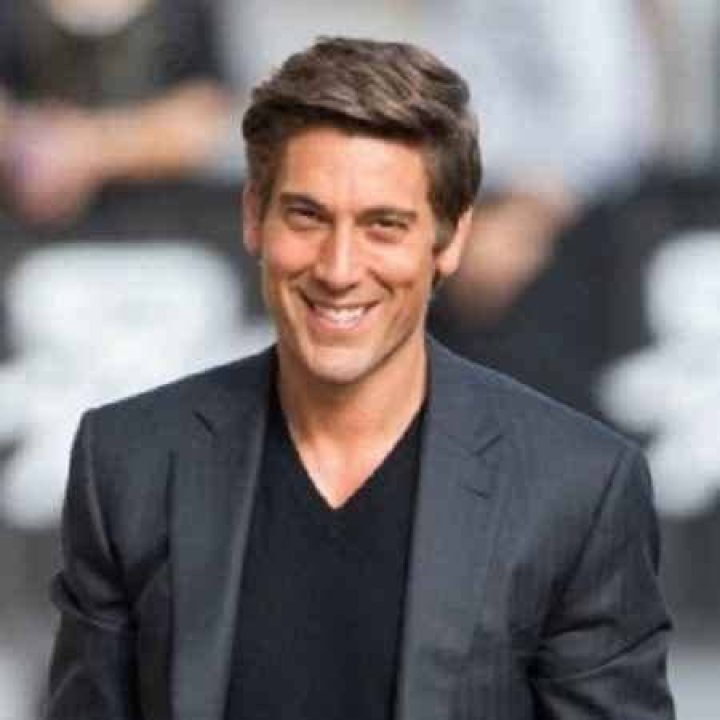 David Muir Bio (Journalist), Age, Height, Family, Wife, ABC News, Net