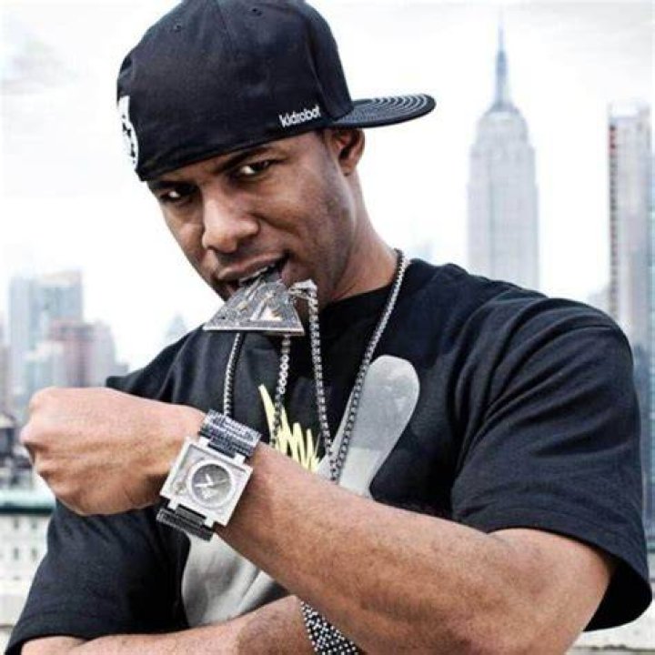 DJ Whoo Kid Biography, Age, Net Worth And Shade 45