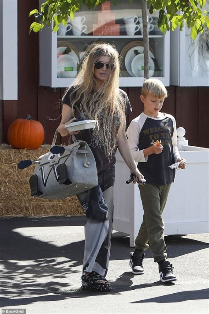 Does Axl Rose Have Kids? Unraveling The Family Life Of The Rock Icon