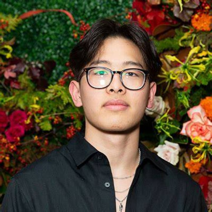 Elliot Choy Elliot Choy