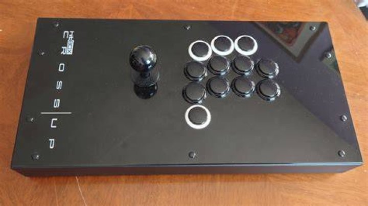 EVO 2020 Turns To Community For Official Ruling On Controversial HitBox CrossUp Controller