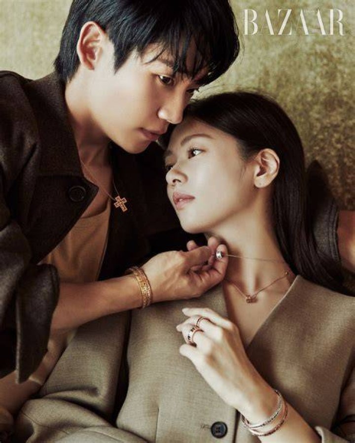 Exploring Jung So-min's Relationships: A Deep Dive