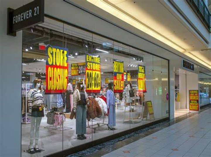 Forever 21 Holiday Hours Open & Close