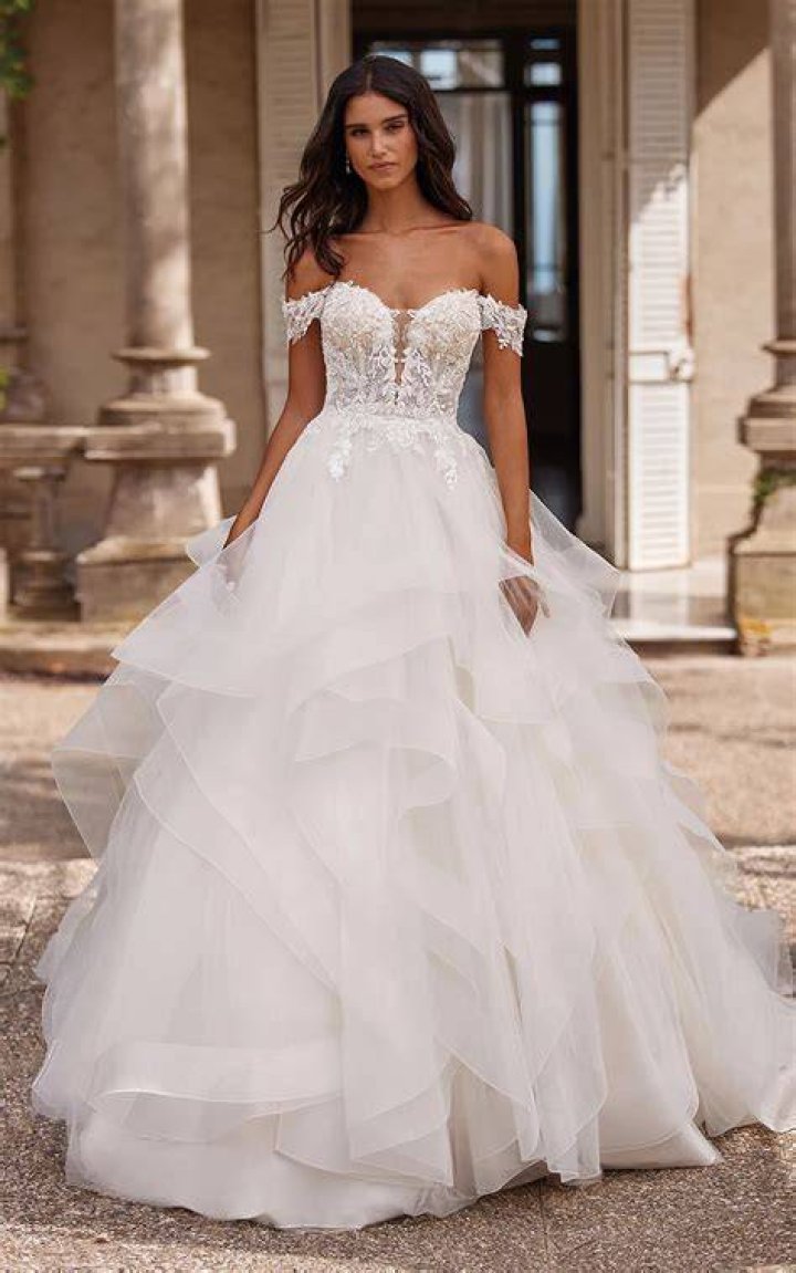 Gown, Dress, Clothing, White, Wedding dress, Shoulder, Fashion, Bridal clothing, Fashion model, Formal wear, Gown, Dress, Clothing, White, Wedding dress, Shoulder, Fashion, Bridal clothing, Fashion model, Formal wear,