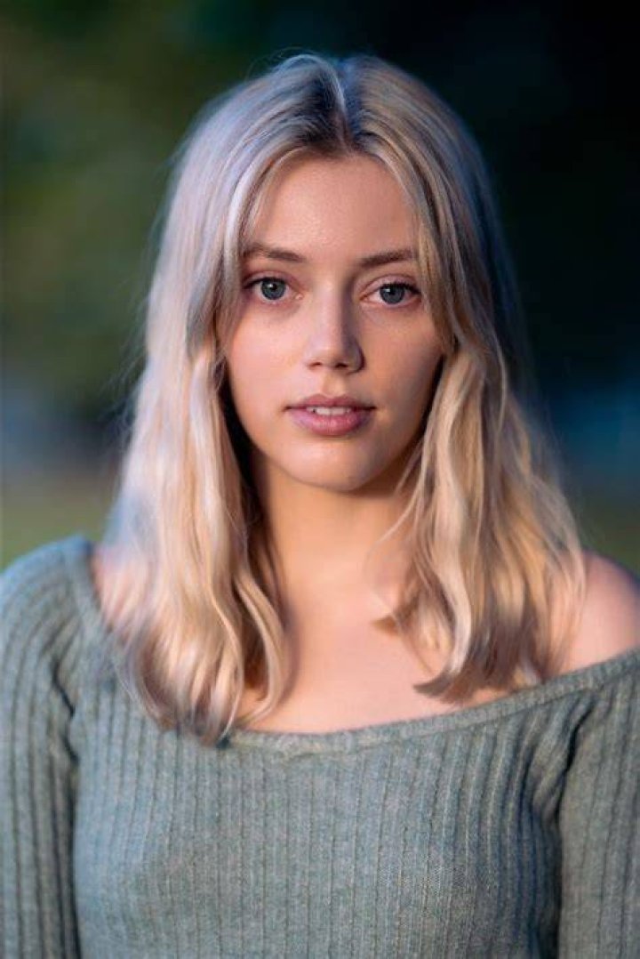 Grace Van Dien Photo Grace Van Dien Photo