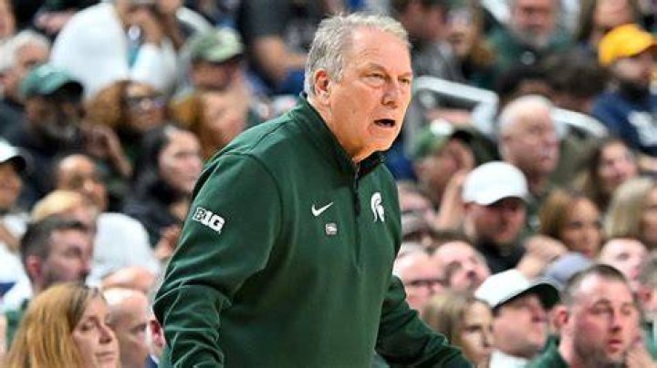 Head coach Tom Izzo of the Michigan State Spartans and his wife, Lupe, celebrate a win