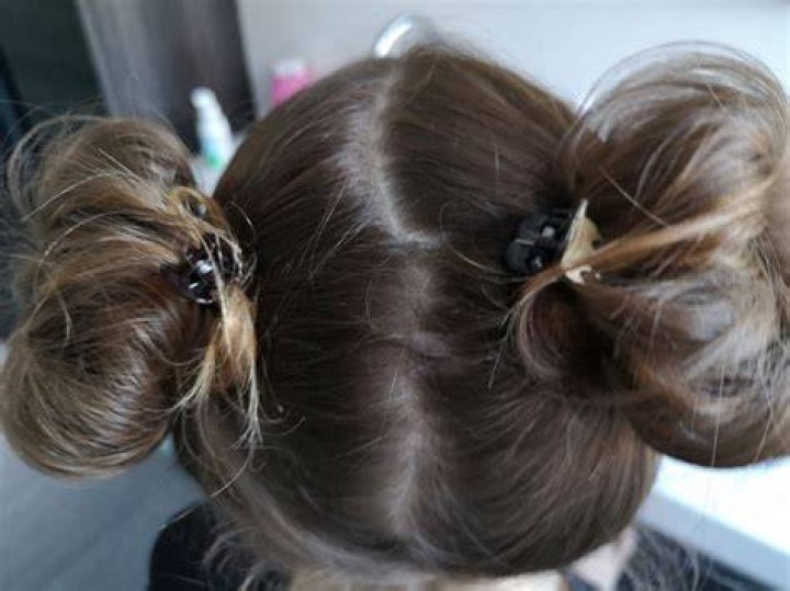 Hoe Maak Je Een Donut In Je Haar?