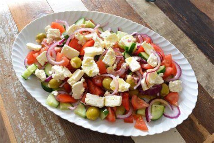 Hoe Maak Je Griekse Salade?