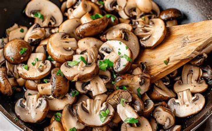 Hoe Moet Je Champignons Bakken?