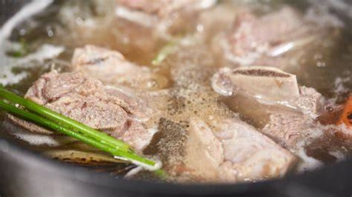 How do you cook meat in boiling water?