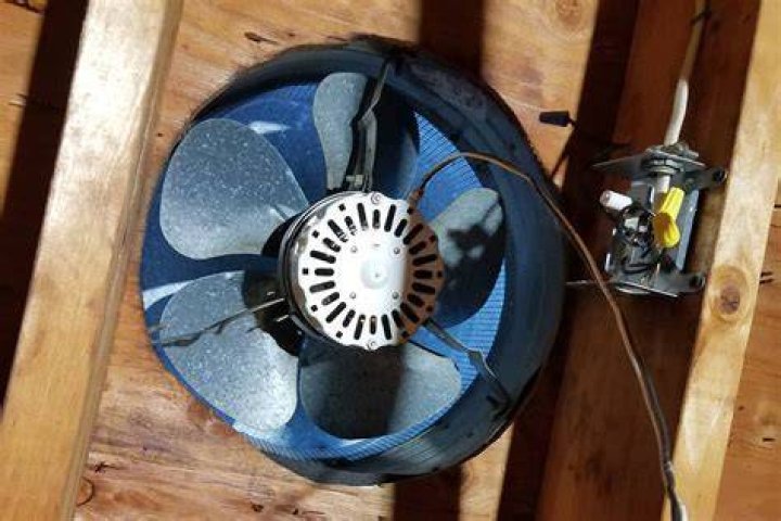 How much does it cost to fix an attic fan?