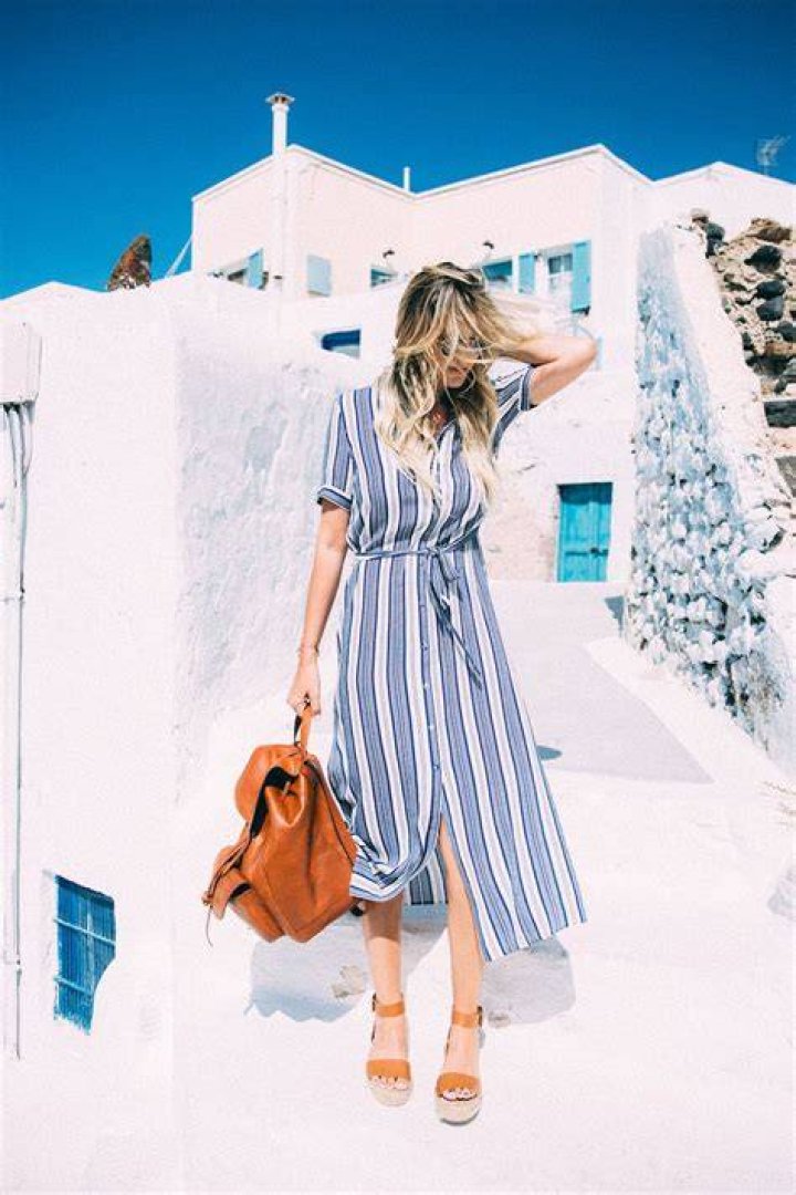 How should I dress for Greece in October?