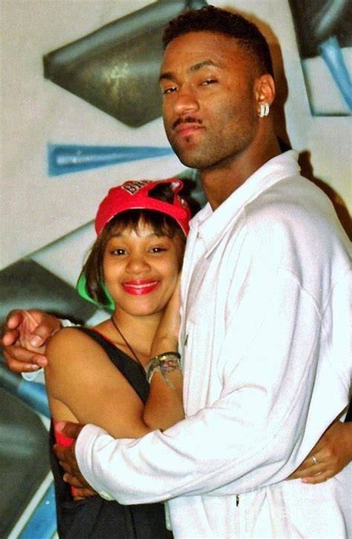 Inside The Love Triangle Between Lisa “Left Eye” Lopes, Andre Rison, and Tupac Shakur