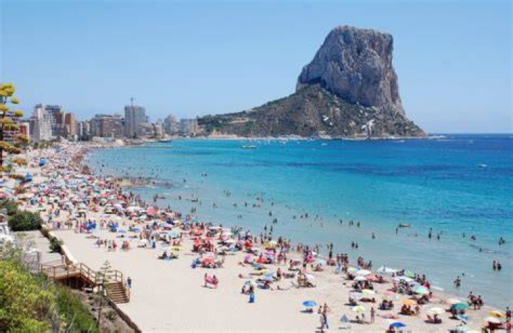 Is Alicante a good place to live for expats?
