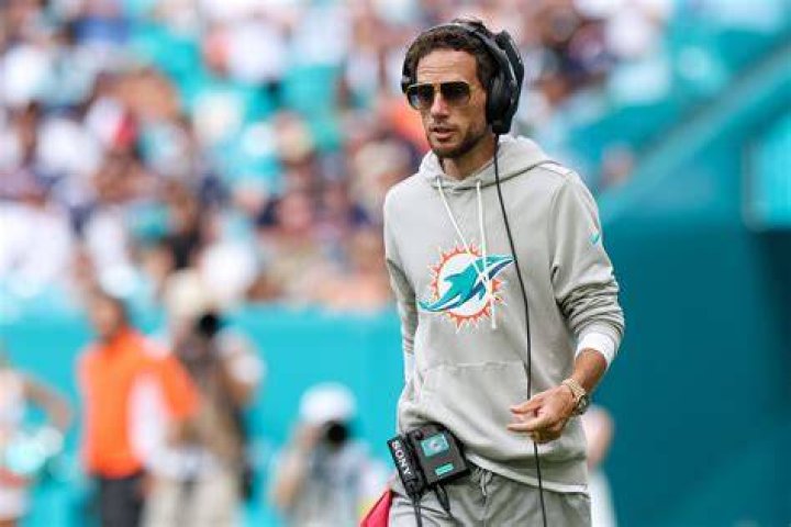 Is Mike McDaniel related to Josh McDaniels?