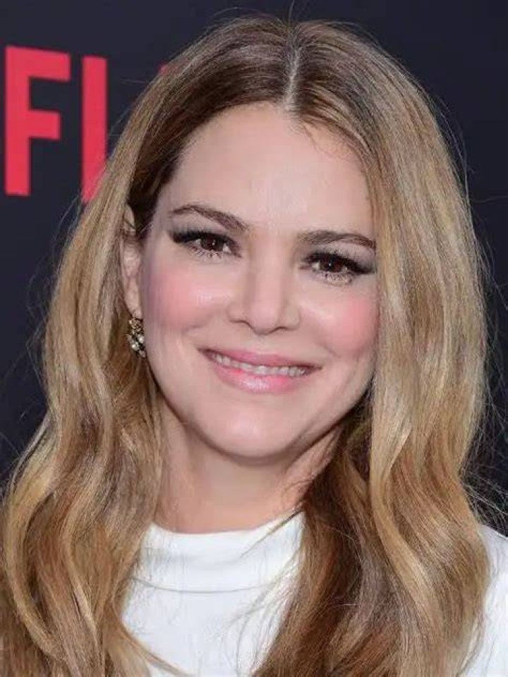 Jacinda Barrett Net Worth, Movies, Husband, Height, Career & More Jacinda Barrett Net Worth, Movies, Husband, Height, Career & More