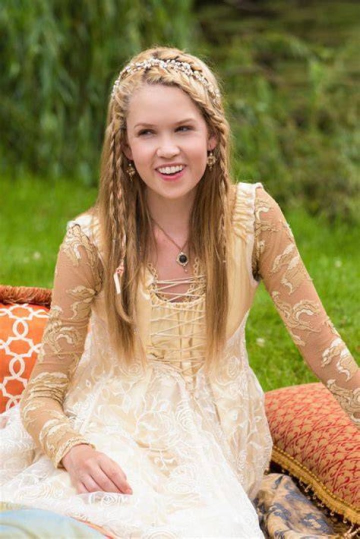 Jenessa Grant Photo
