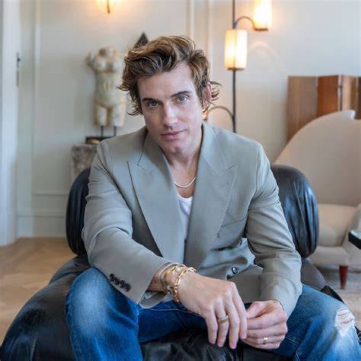 Jeremiah Brent Image