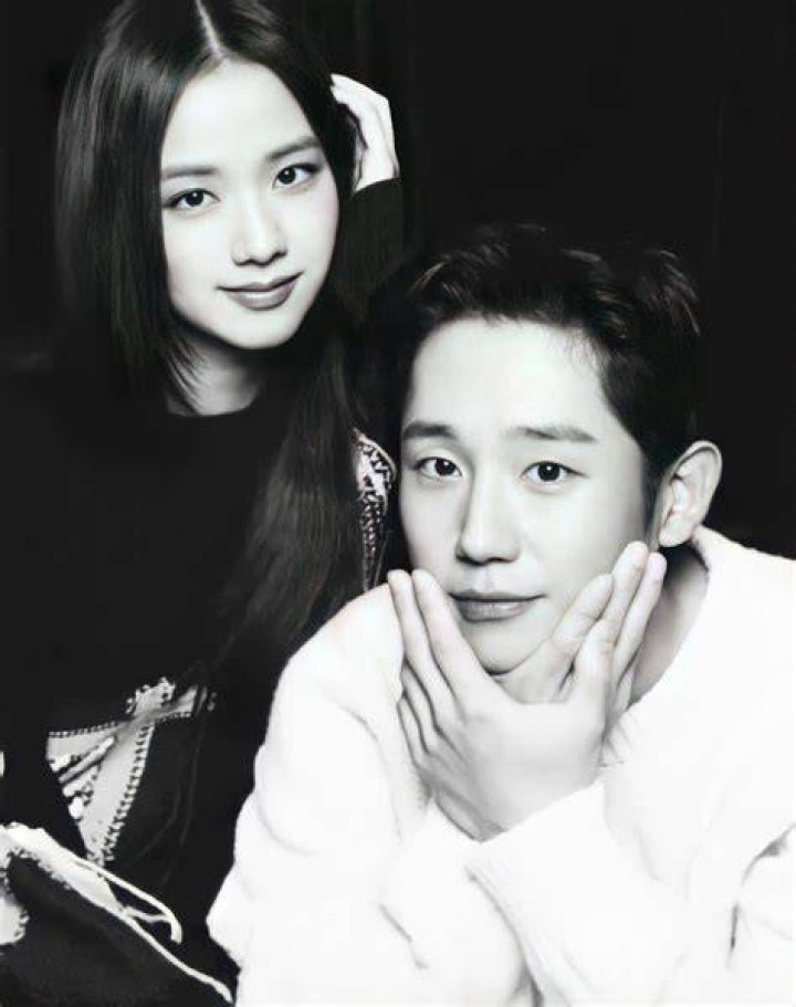 Jung Hae-in and Jisoo for Disney+ K-drama 'Snowdrop' dancing in spotlight