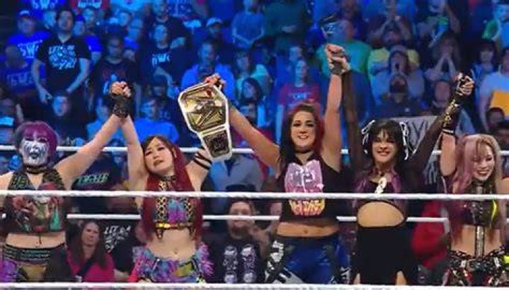 Kairi Sane Bayley Damage CTRL WWE SmackDown