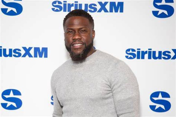 Kevin Hart Is Both Snazzy and Casual Friendly While Promoting ‘Lift’ at SiriusXM Studios