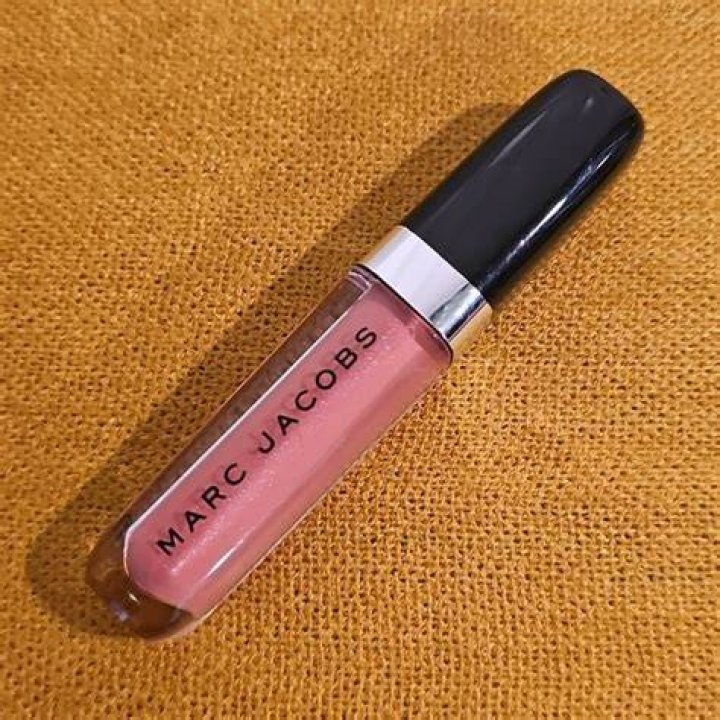 <p>Marc Jacobs Beauty Enamored Hi-Shine Nail Lacquer in Petra 140; <a href=" target="_blank" data-tracking-id="recirc-text-link">net-a-porter.com</a><span class="redactor-invisible-space" data-verified="redactor" data-redactor-tag="span" data-redactor-class="redactor-invisible-space"></span></p>