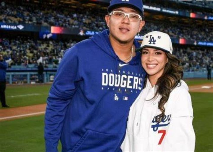 julio (1) Meet Julio Urias Girlfriend, Daisy Perez
