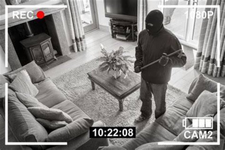 Mom And The Kid CCTV Video Understanding The Importance Of