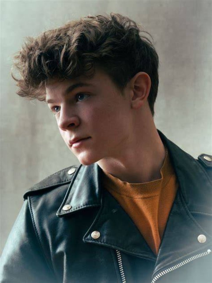 Oakes Fegley Image