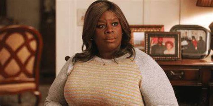 Retta as Ruby Hill, Mae Whitman as Annie Marks, Christina Hendricks as Beth Boland in 'Good Girls'