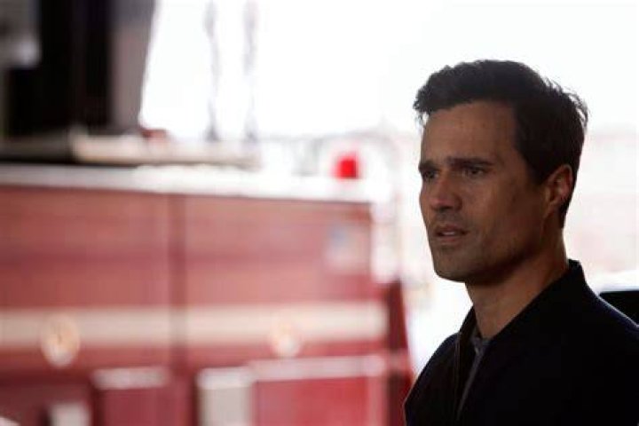 Showrunner Teases 'Enemies' for Pelham