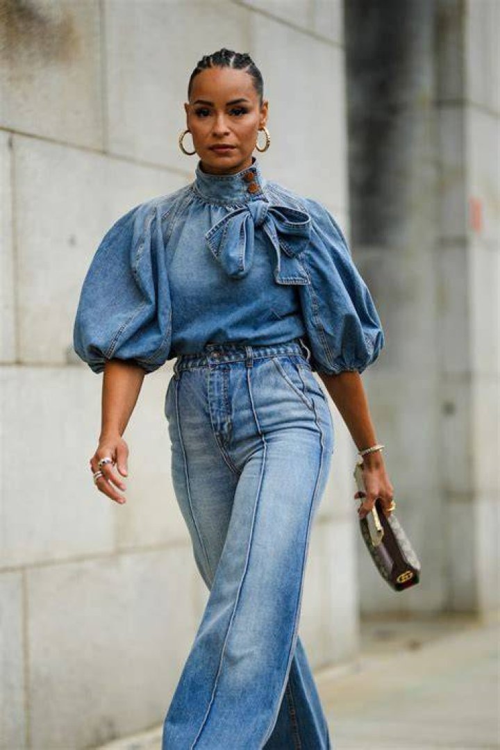 Sleeve, Shoulder, Jeans, Denim, Street fashion, Beauty, Black hair, Long hair, Flash photography, Waist, Sleeve, Shoulder, Jeans, Denim, Street fashion, Beauty, Black hair, Long hair, Flash photography, Waist,