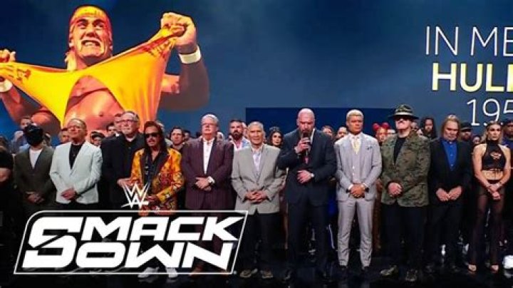 SmackDown News, Hulk Hogan, Christian Update, More