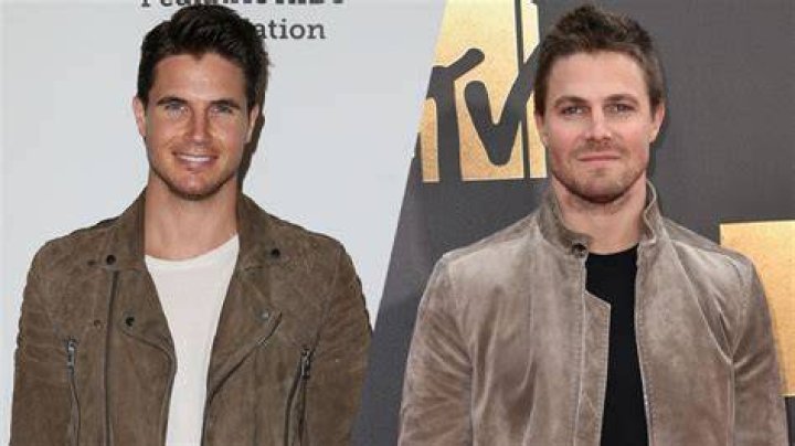 Stephen Amell Siblings: Meet His Brother, Robbie Amell