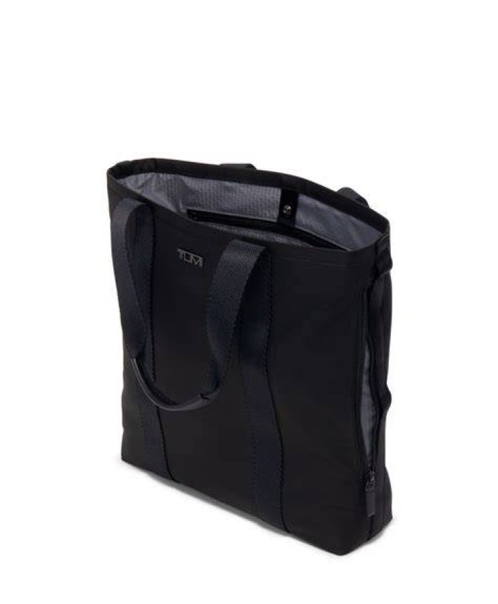 The North To South Tote The North To South Tote