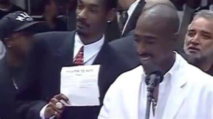 Tupac & Snoop Dogg Discuss Voting In Unearthed Video