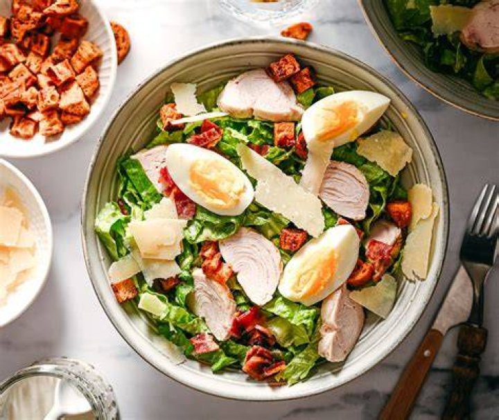 Wat Mag Niet Ontbreken In Een Ceaser Salade?