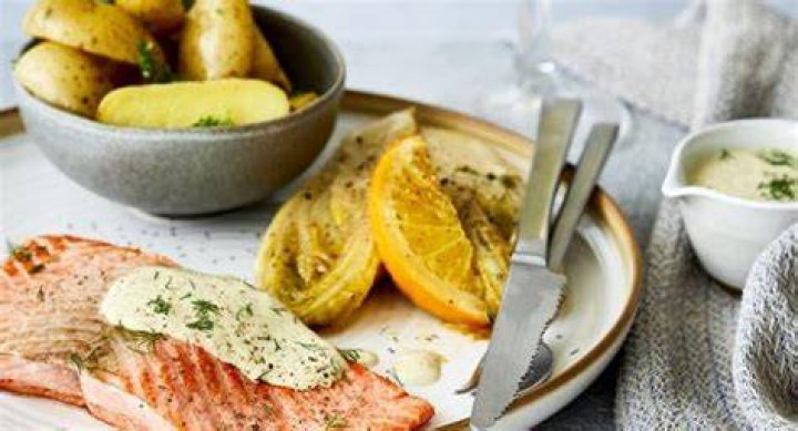 Welke Saus Bij Broodje Zalm?