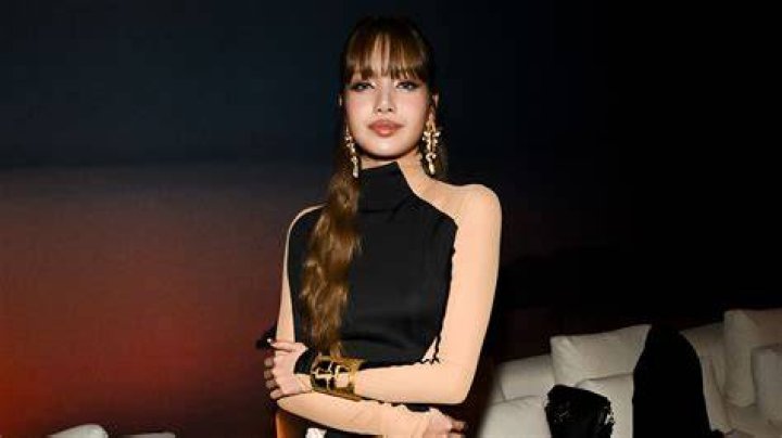 What is Lisa net worth? Priceza