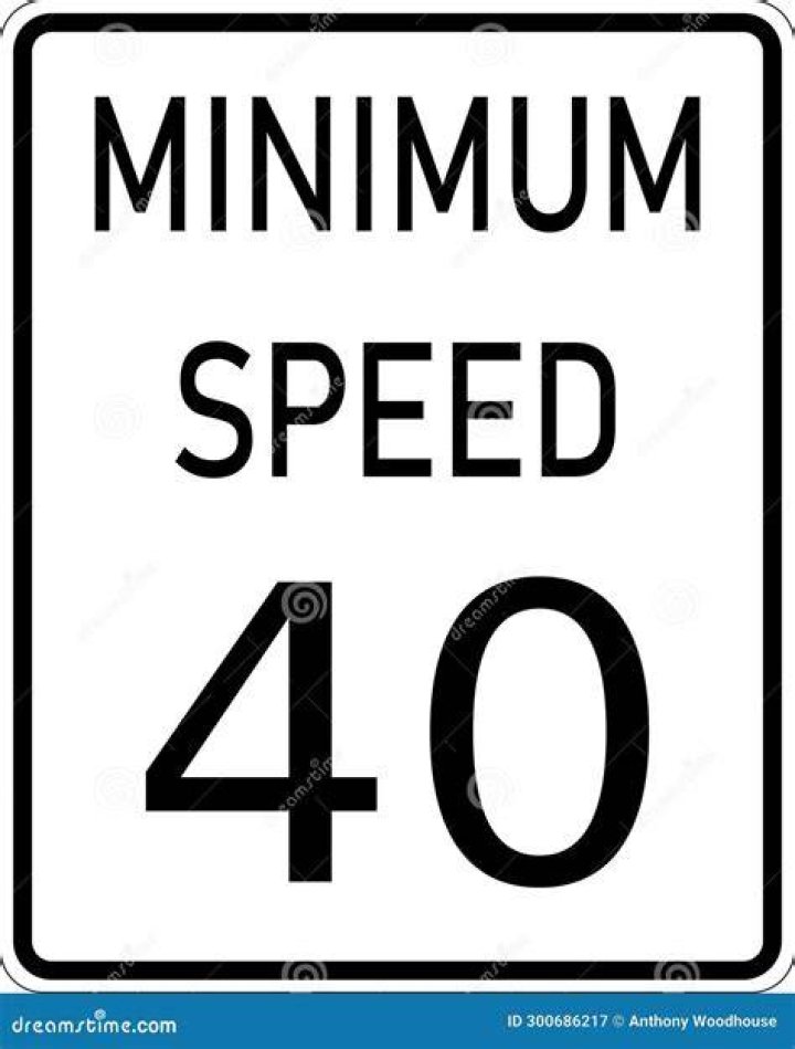 What is the minimum speed for a 747?