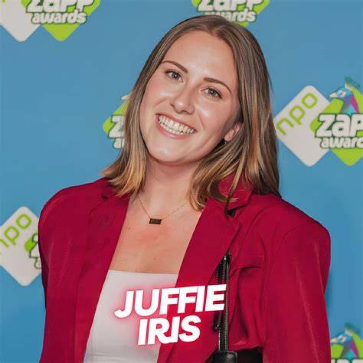 Wie Is Iris?