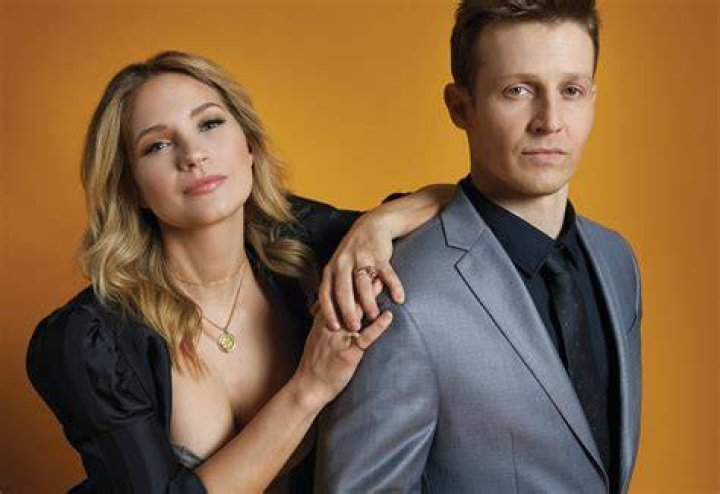 Will Estes and Vanessa Ray